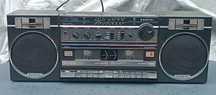 Radiomagnetofon SANYO
