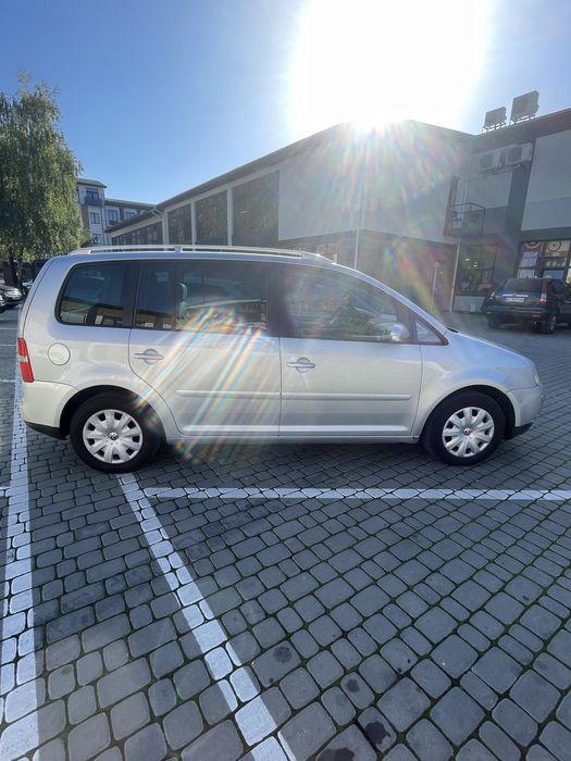 Volkwagen Touran 2.0 TDI АКП 2004р