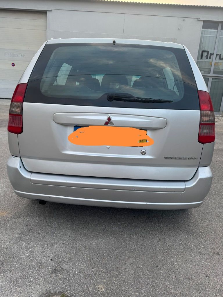 Mitsubishi ano 2001