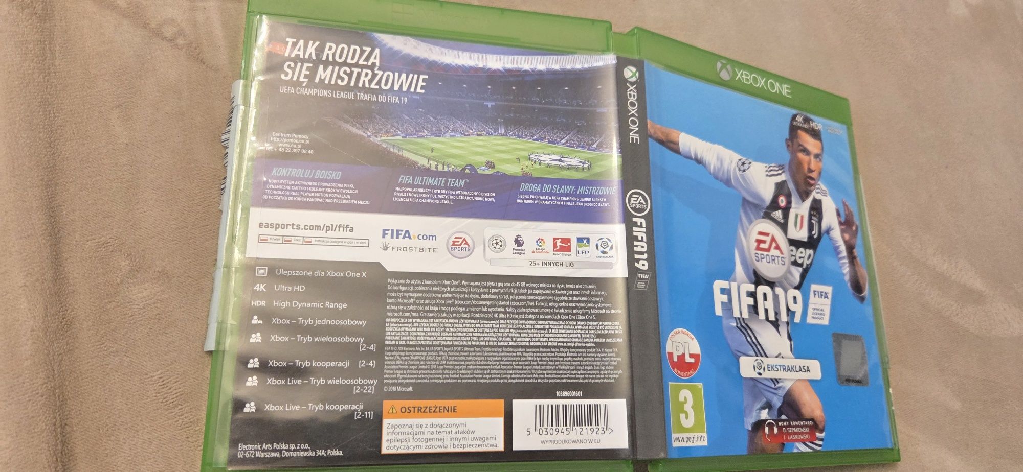 Gra fifa19 xbox one
