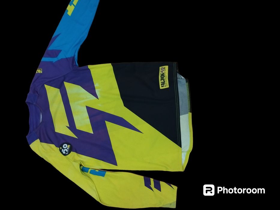 Stroj na crossa shift