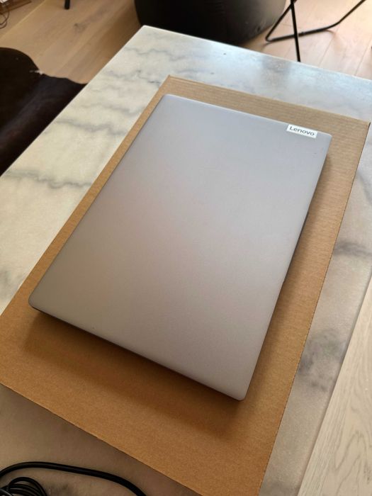 Lenovo IdeaPad Pro 5 16IMH9 Intel Core Ultra 5 125H 32 GB 512 SSD