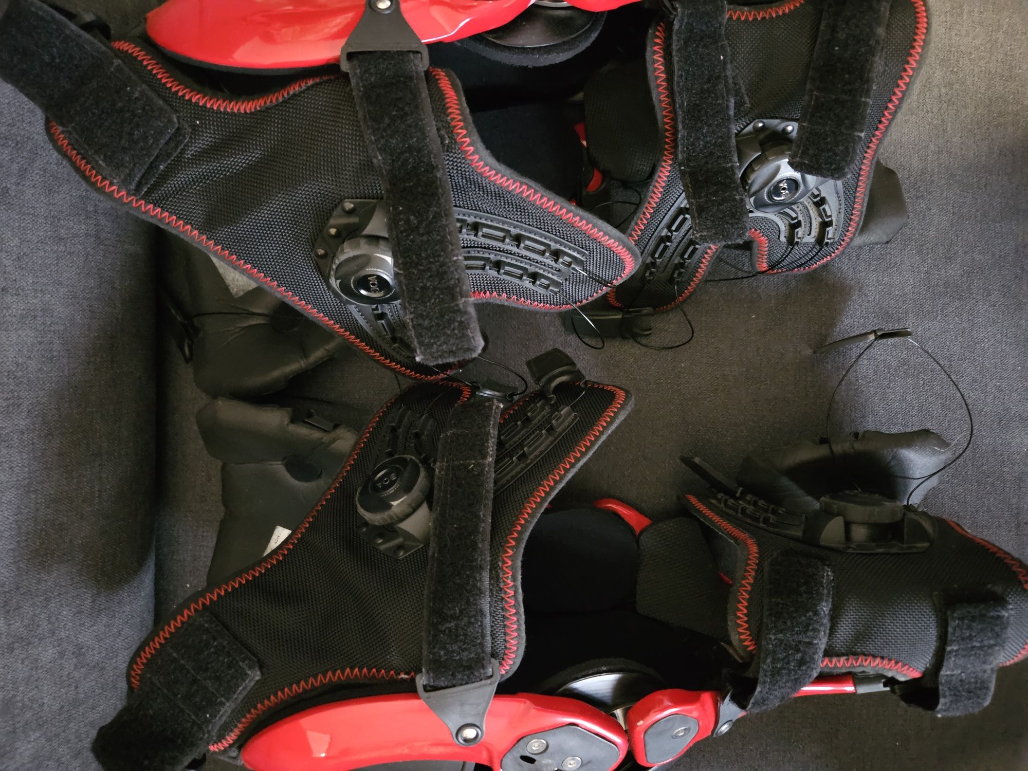 Ortezy asterisk rozmiar M para jak nowe  ortezy enduro cross