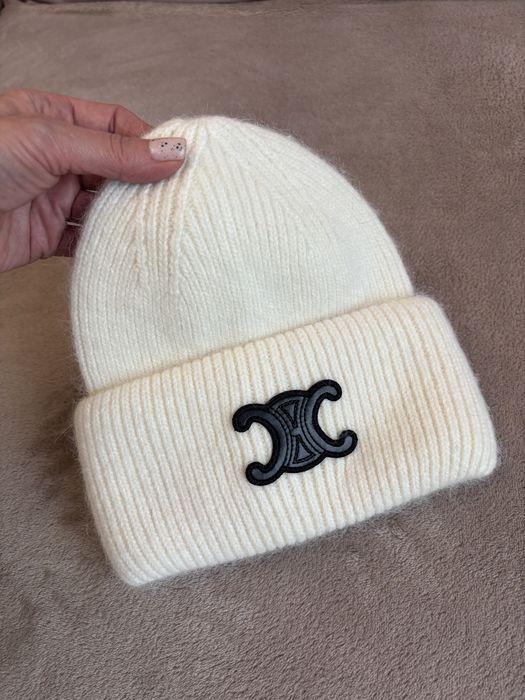 Шапка жін0ча  зимова тепла Jacqu.. в наявності