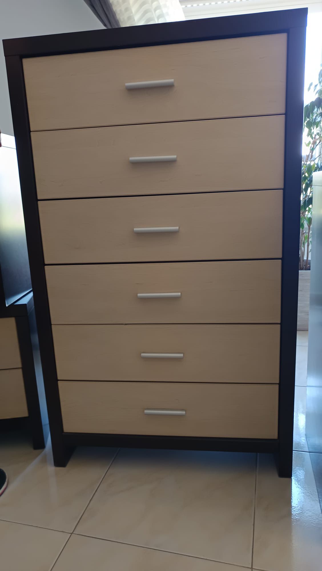 Mobiliário de Quarto de Casal – Bom Estado | Preço Negociável
