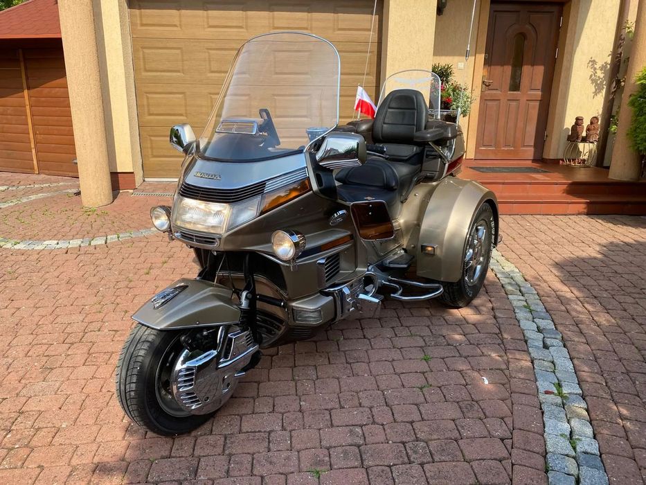 Honda GL Luksus na trzech kołach – Gold Wing Trike od EML stan kolekcjonerski !