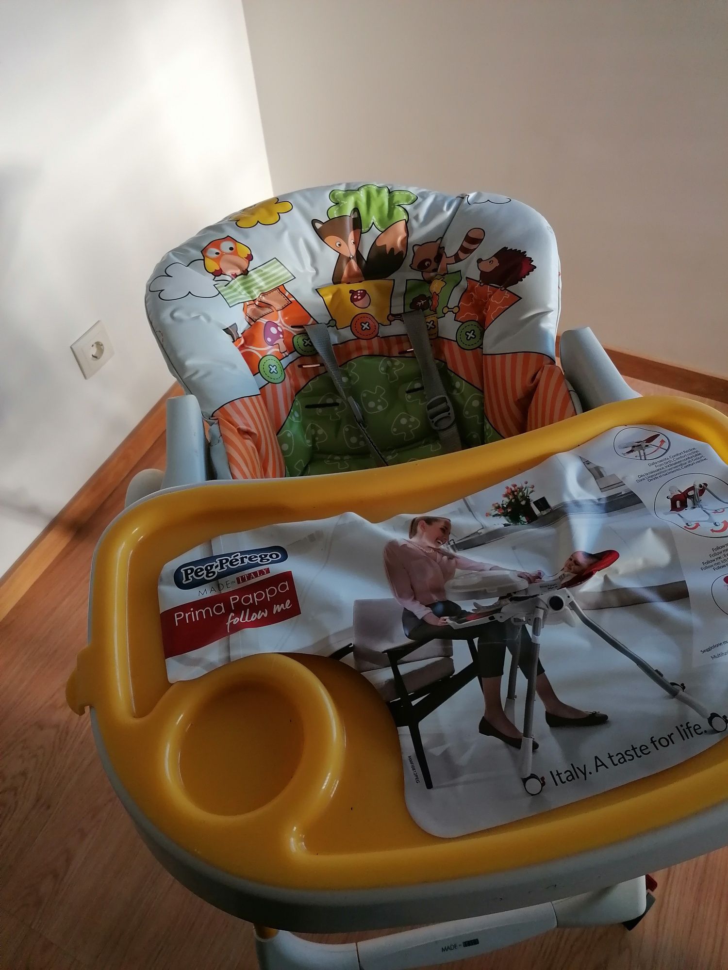 Cadeira de alimentação bebe