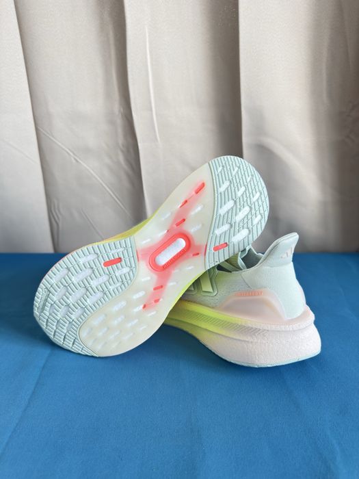 Adidas Ultraboost 5 r. 37.1/3
