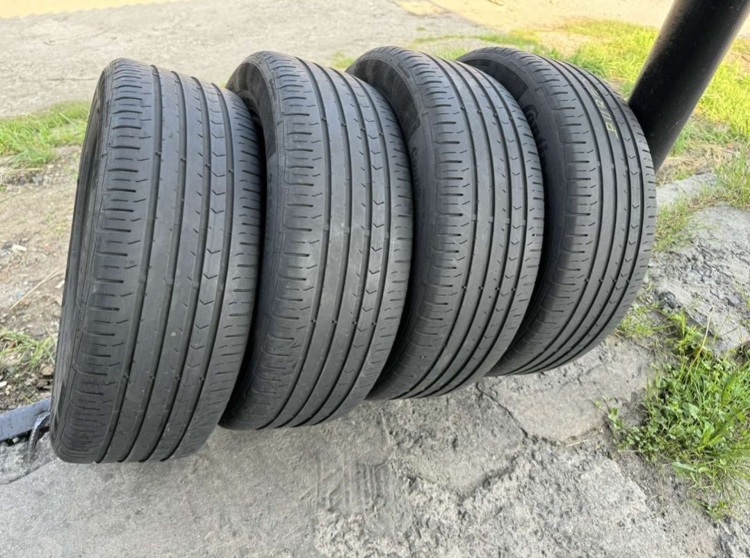Комплект літніх шин Continental 225/60 R17 резина Р17