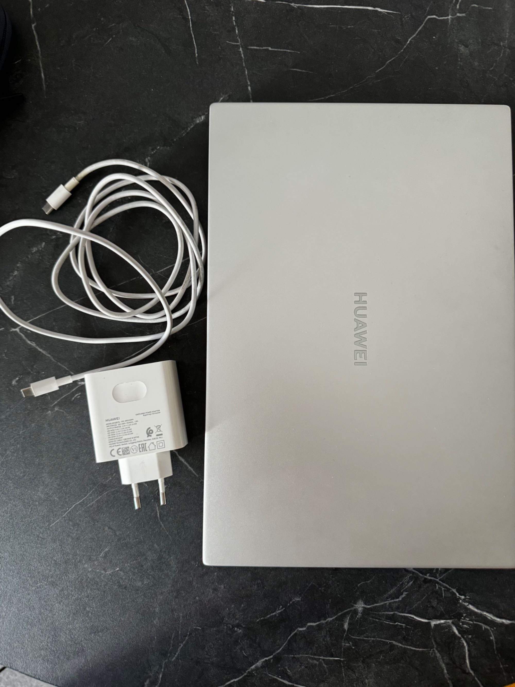 Laptop Huawei D14