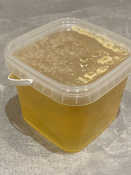 Акацієвий мед від пасічника.