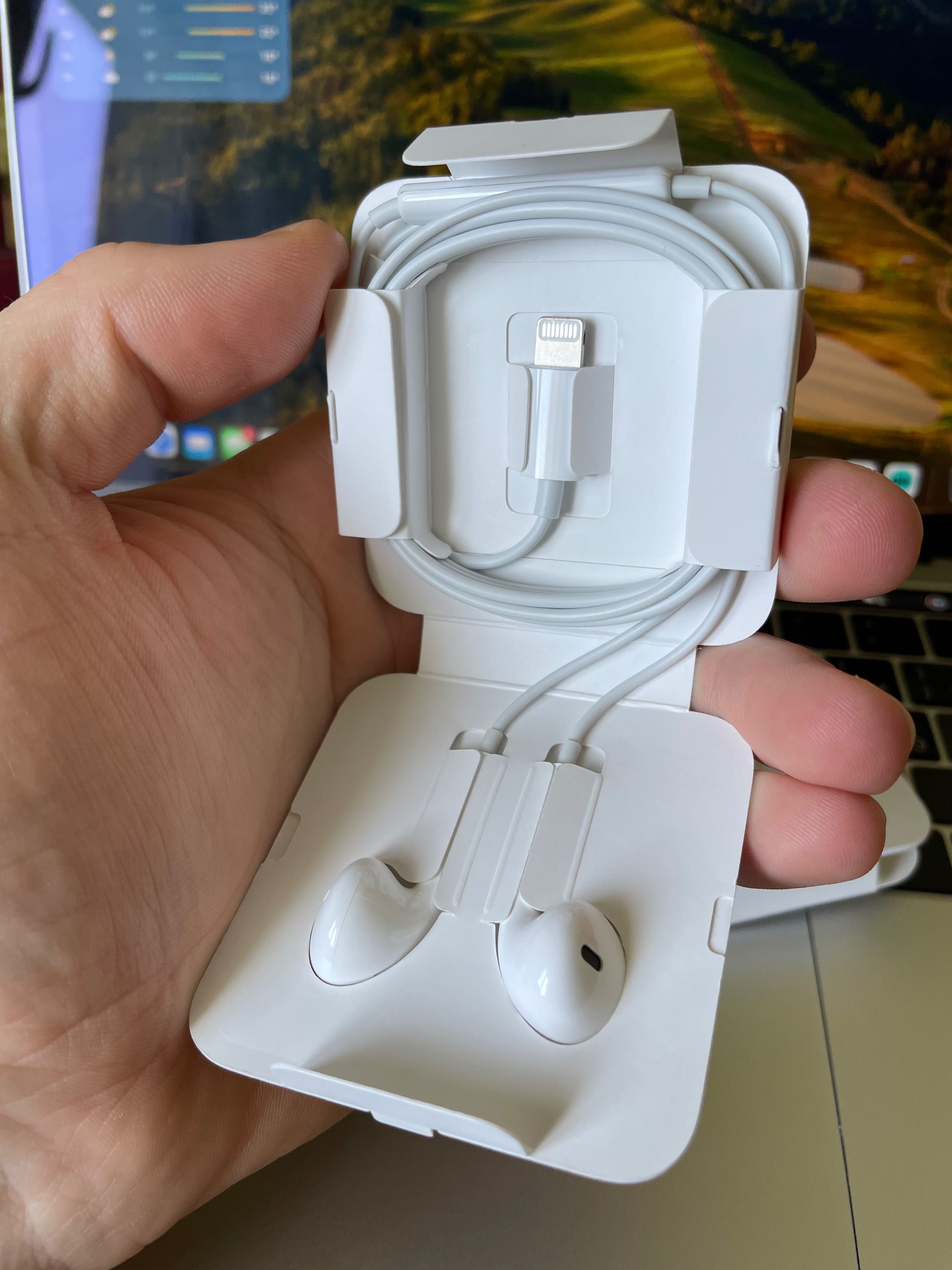 Нові оригінальні навушники Apple EarPods lightning з комплекту iPhone