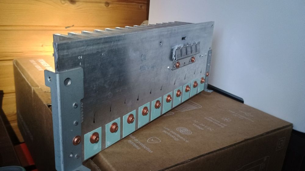 Duży radiator amplitunera Yamaha, podkładki mikowe+miedziane śruby