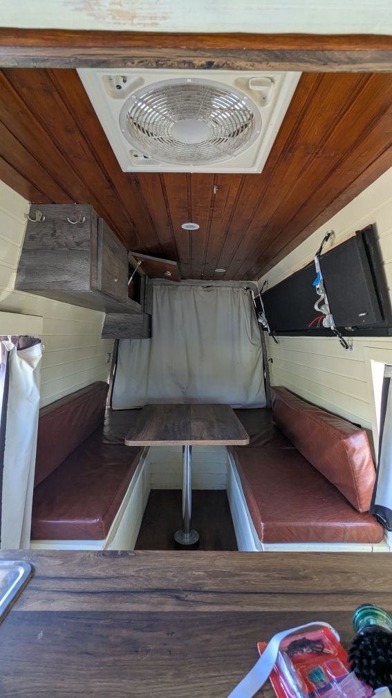 Campervan Ford transit legalizada