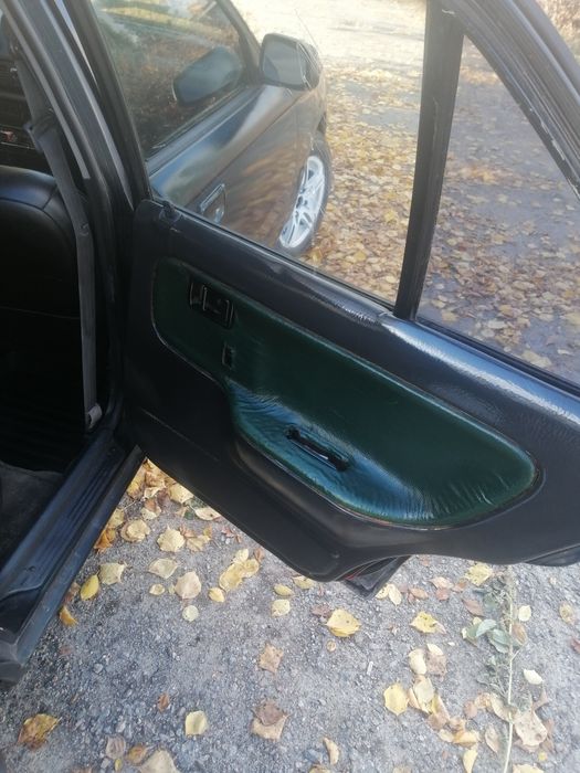 Продам мазду 323 bg 1,6