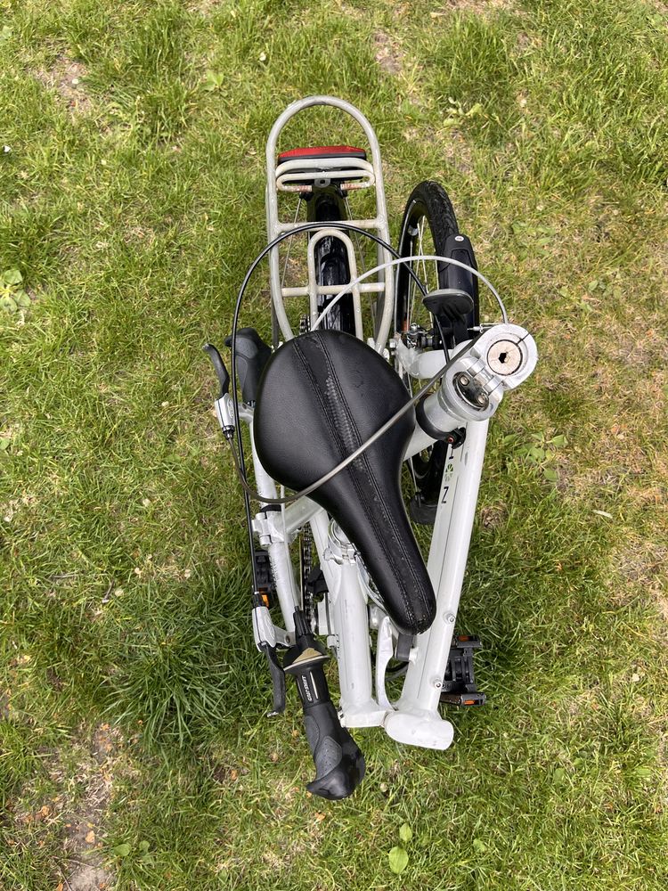 Складний велосипед Dahon. Суперкомпактний і легкий.