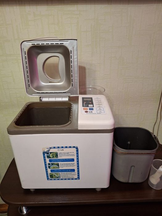 Хлебопечь LG б/у