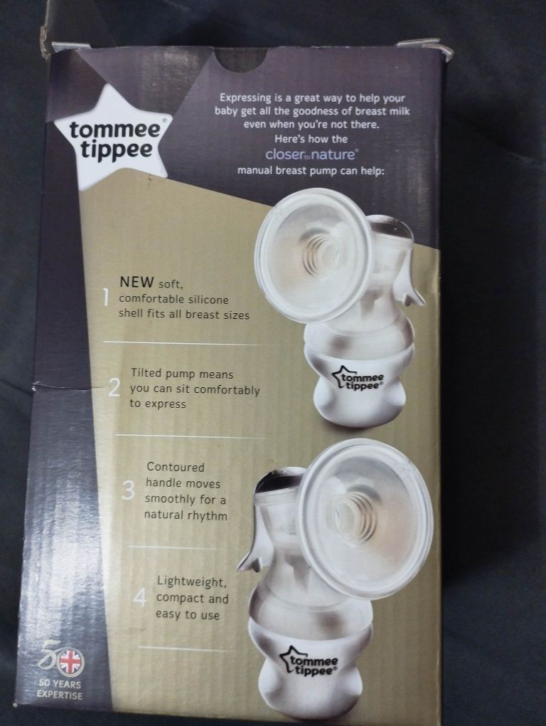 Laktator ręczny tommee tippee z akcesorjami