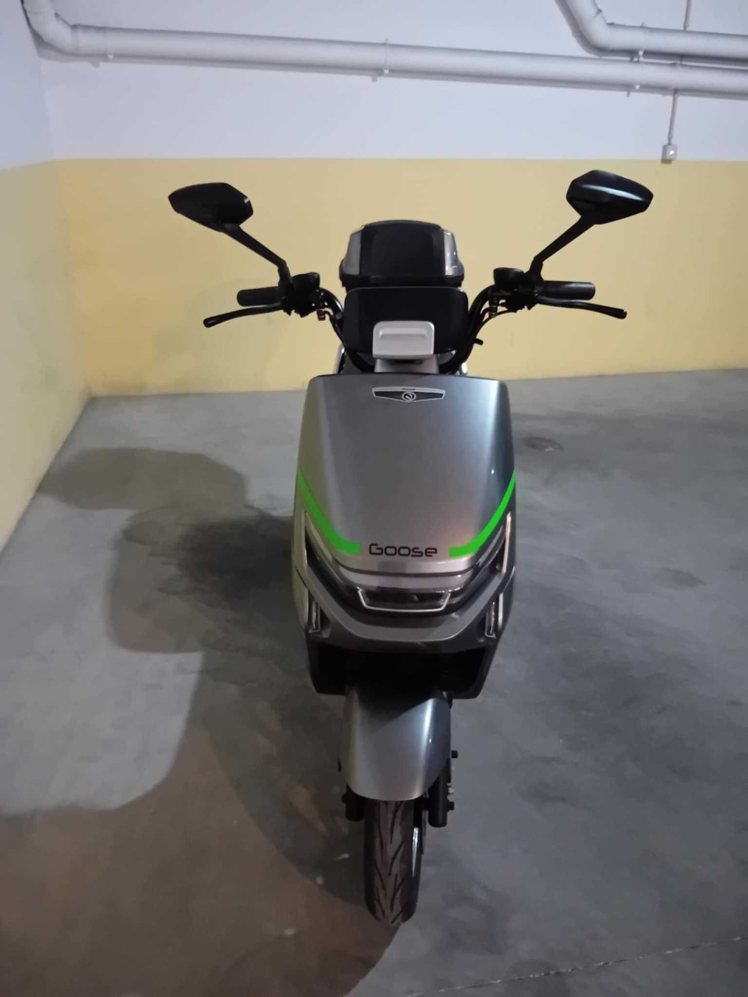 Mota eléctrica com pouco uso