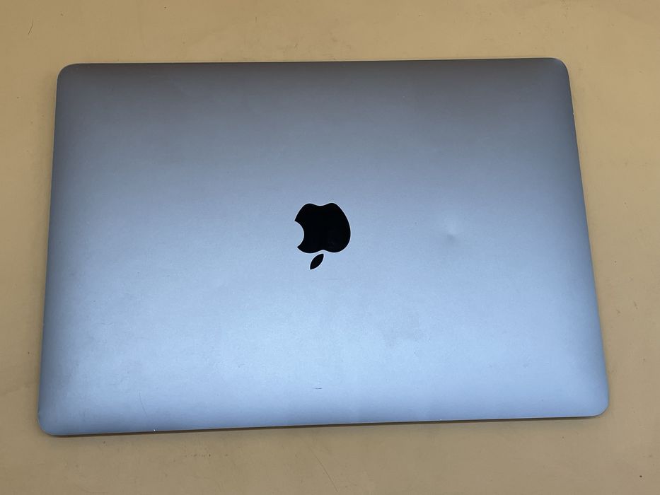 Macbook air 2019 256 ssd i5