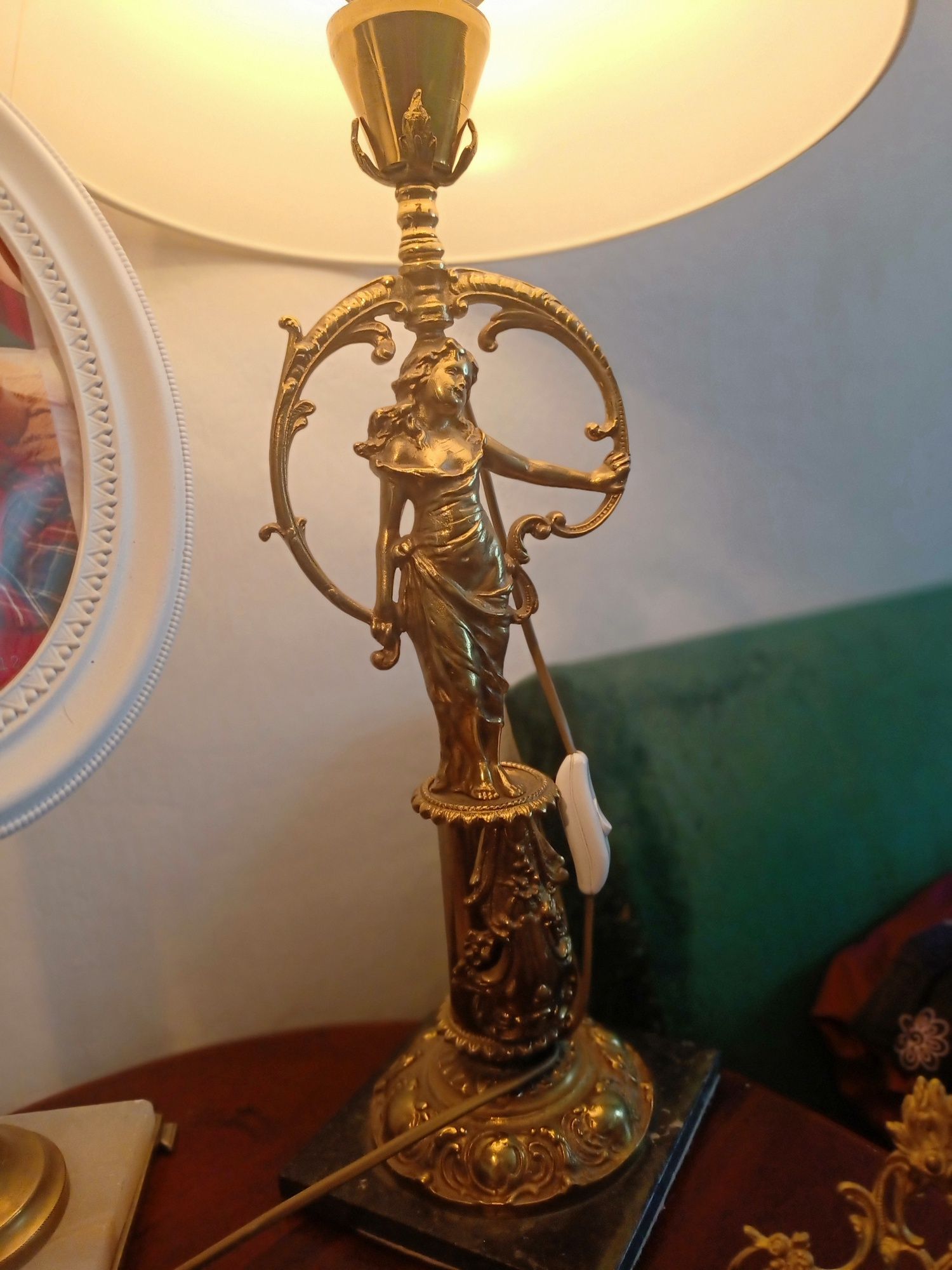 Lampa mosiężna z marmurowym spodem