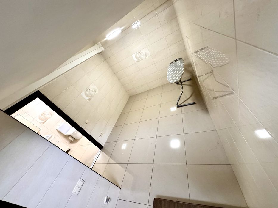 Уникальное предлодение. Центр!Квартира на земле.