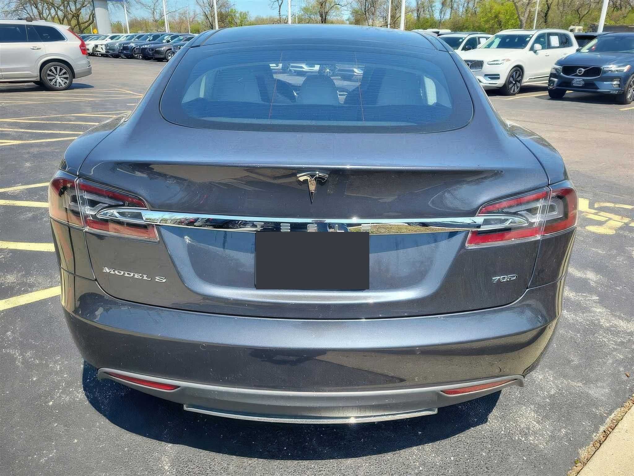 2016 Tesla Model S 70D