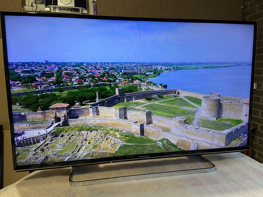 Телевзор Panasonic TX-40FSW504 SmartTV/wifi