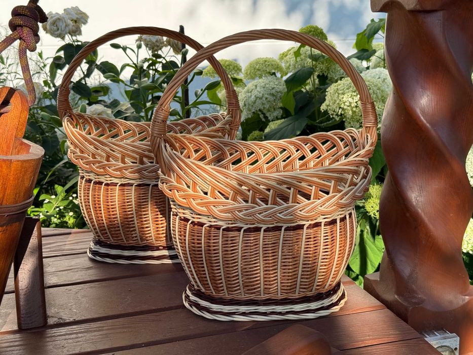 Kosz wiklinowy prezentowy - koszyk ręcznie wyplatany