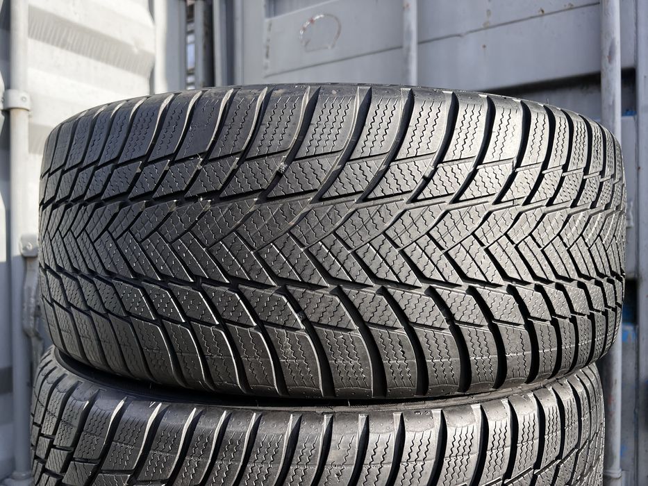 245/45 R20 Bridgestone 4шт 2023рік