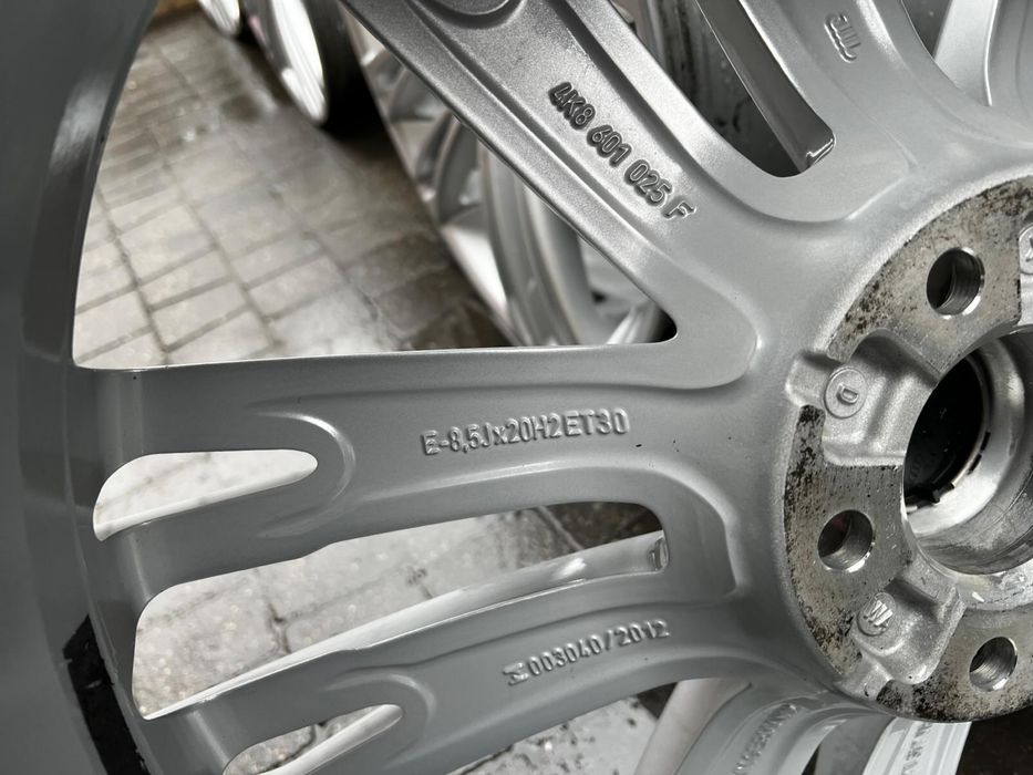 Sprzedam felgi aluminiowe 20 do audi