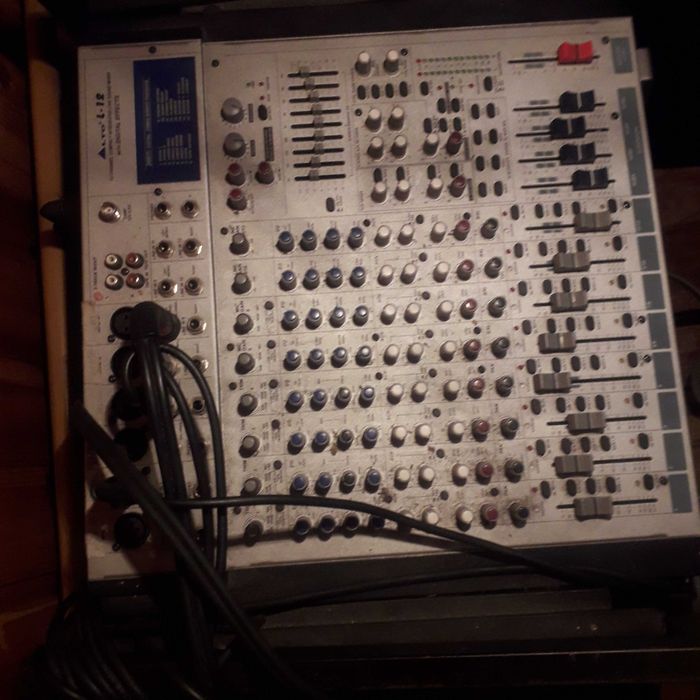 Mikser audio ALTO L12