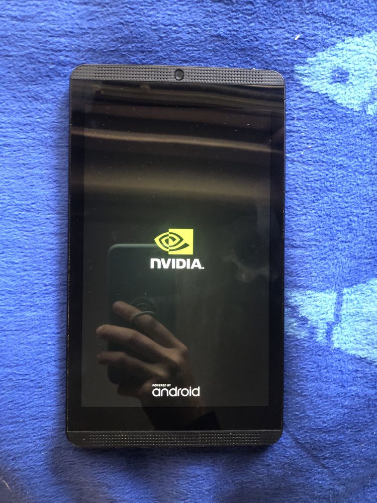 Android Tablet Nvidia Shield K1 8” 2GB / 16GB + kontroler (pad)