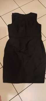 sukienka czarna elegancka