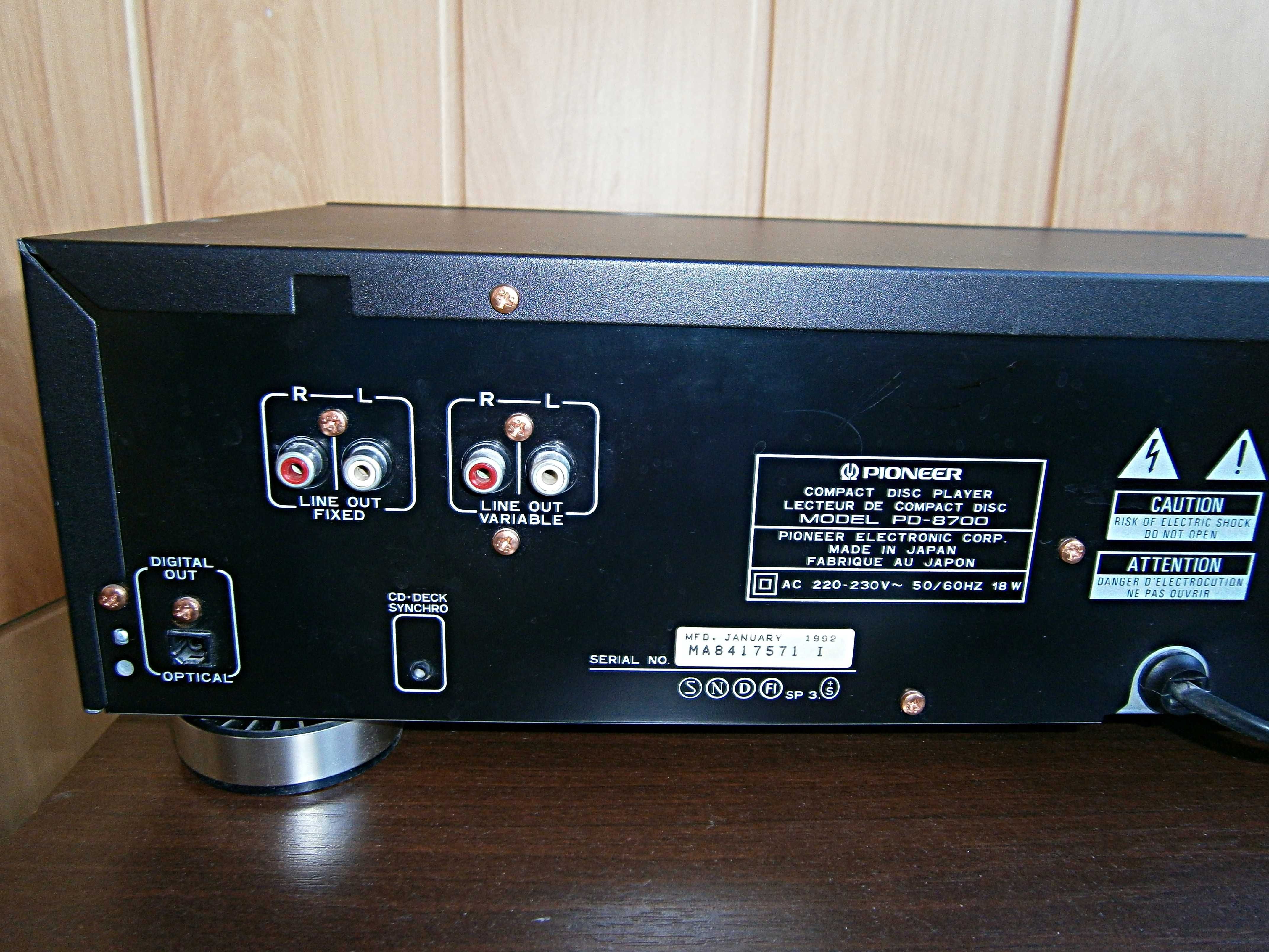 CD- проигрователь PIONEER PD- 8700 в отличном состоянии. Made in Japan