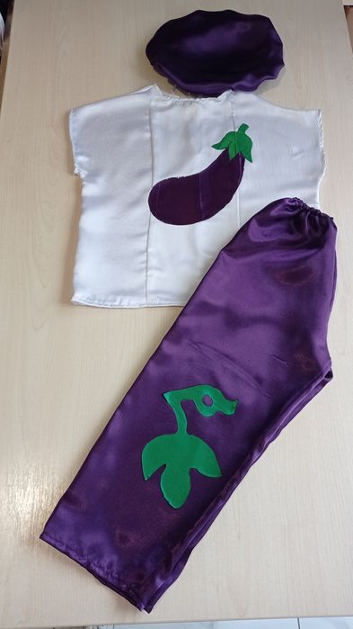 Костюм баклажана