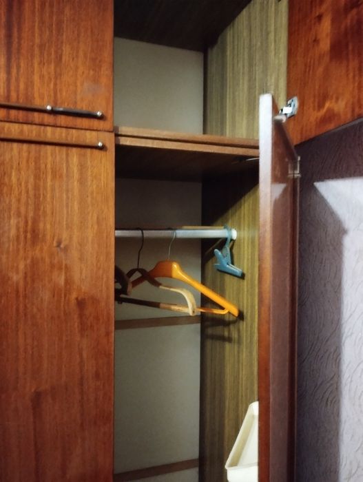 Продам шафу в прихожу