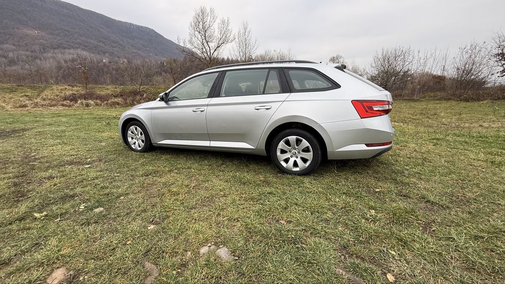 Skoda SuperB в розборці