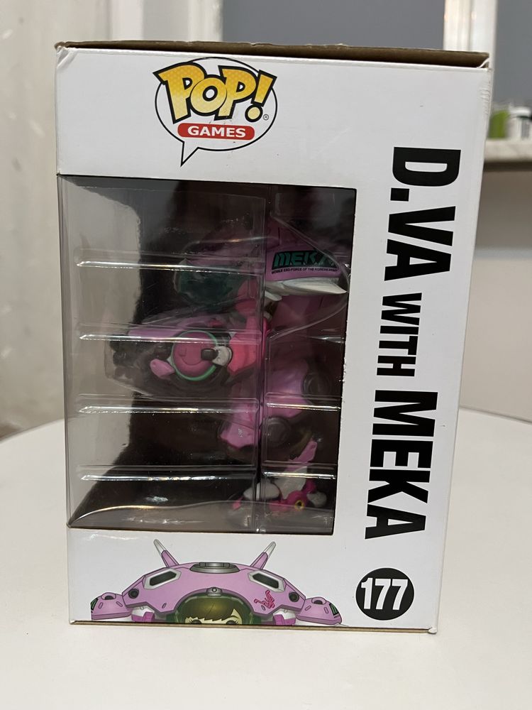 Funko pop 177 D.va with meka