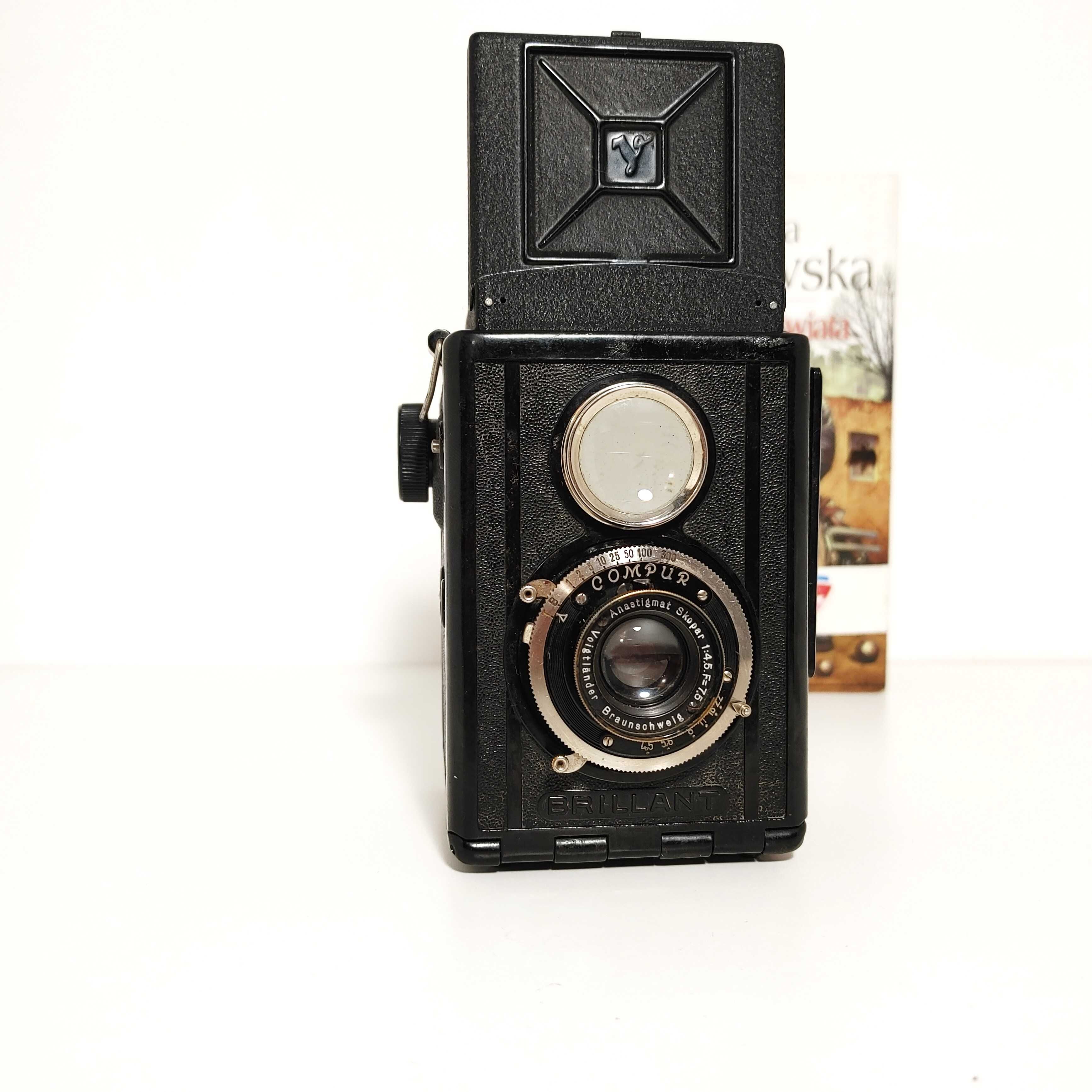 Analogowy aparat fotograficzny TLR   Voigtländer Brillant z 1937 roku