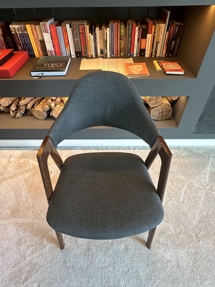 3 Cadeiras cinza