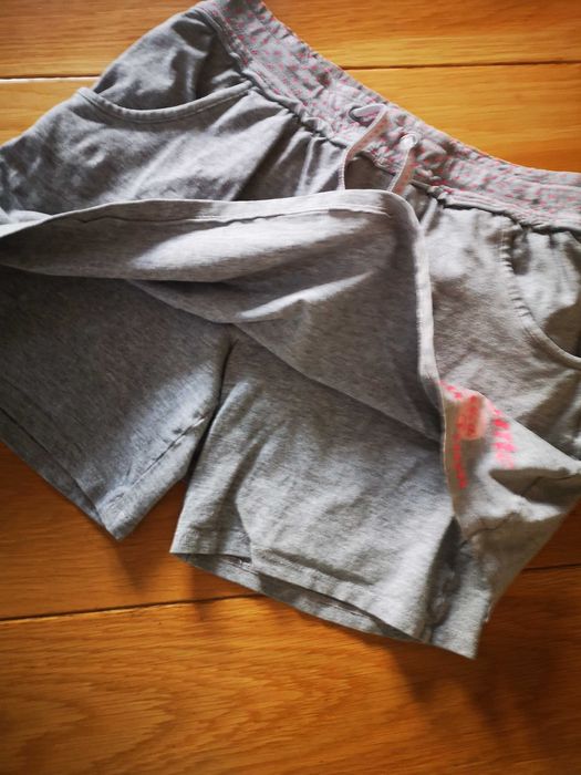 Vertbaudet szare spódnico spodenki 190 cm 12-15 lat