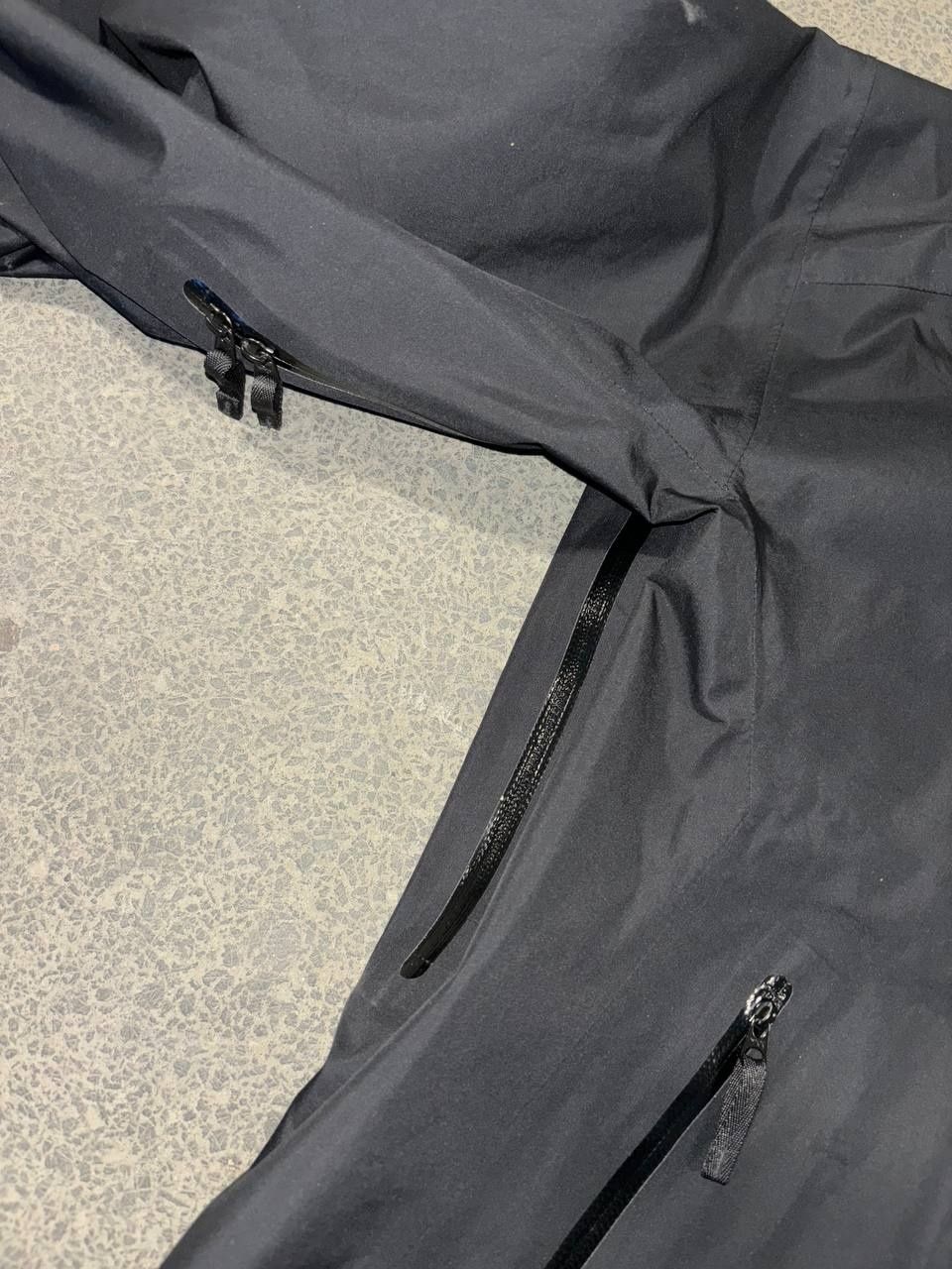 Arc'teryx Beta LT Jacket "Black"