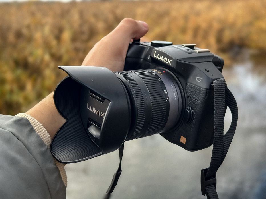 Фотоапарат Panasonic Lumix g6 Kit 14-42 Бездзеркалка з пробігом 15977