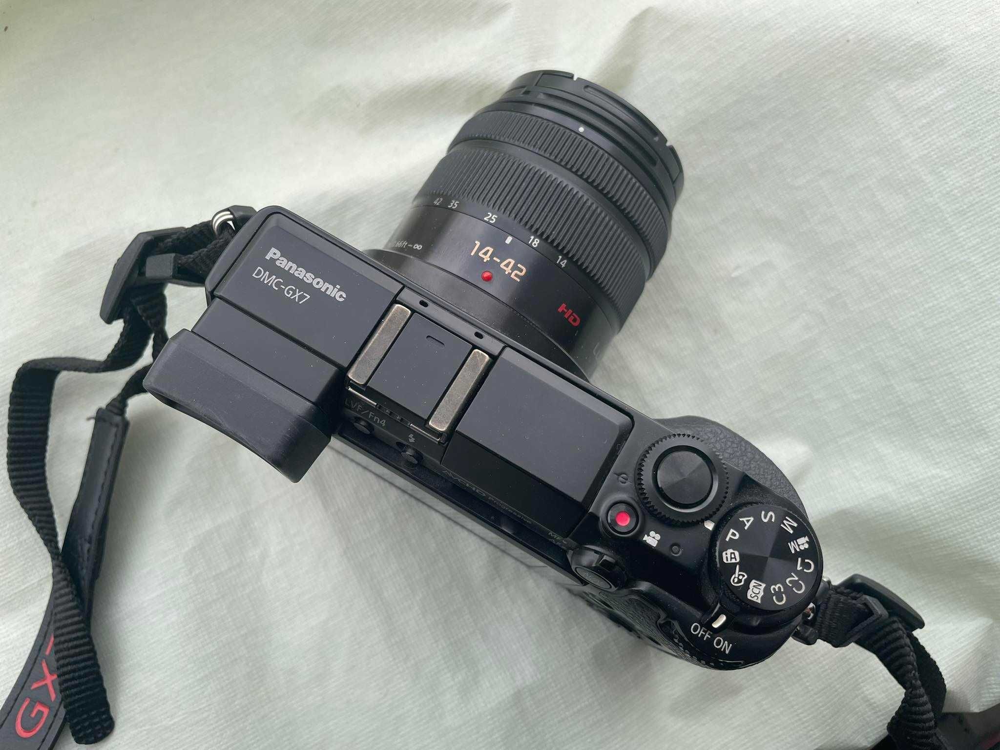 Panasonic Lumix dmc gx7 body + obiektyw 14-42 mm JAK NOWY :)