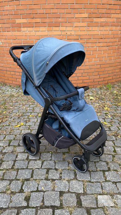 Прогулянковий візок Carrello Bravo(прогулочная коляска camino joy yoya