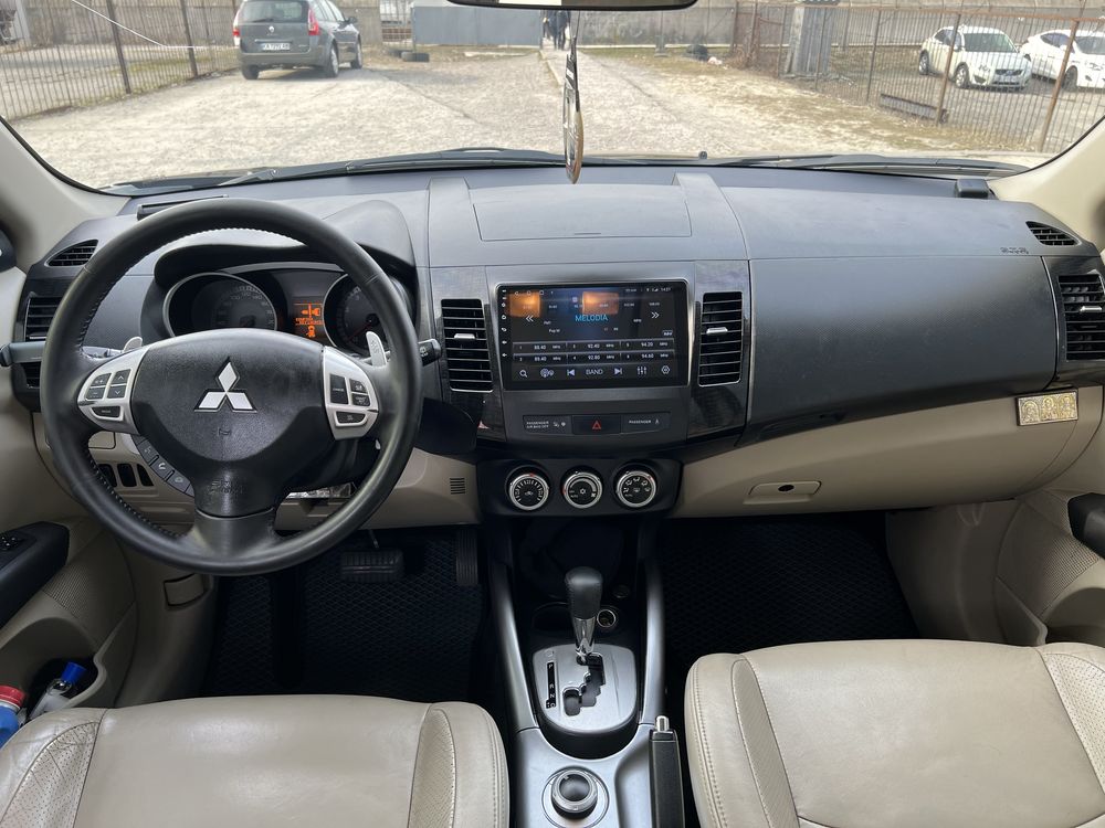 Mitsubishi Outlander XL. 3.0