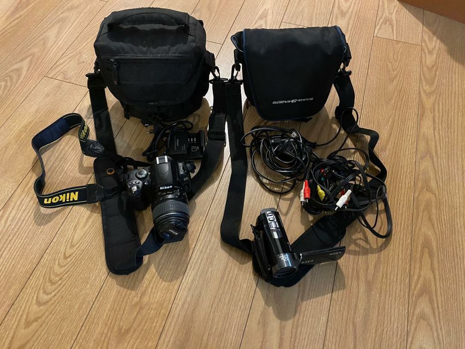 Câmara fotográfica Nikon e vídeo Sony