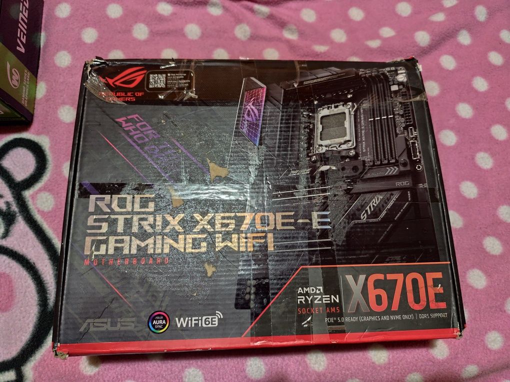 Rog strix x670e-e gaming WiFi