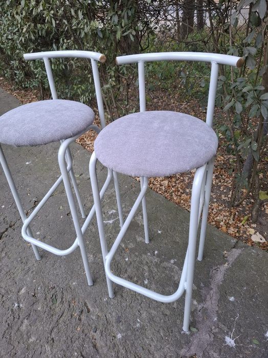 Krzesła wysokie barowe